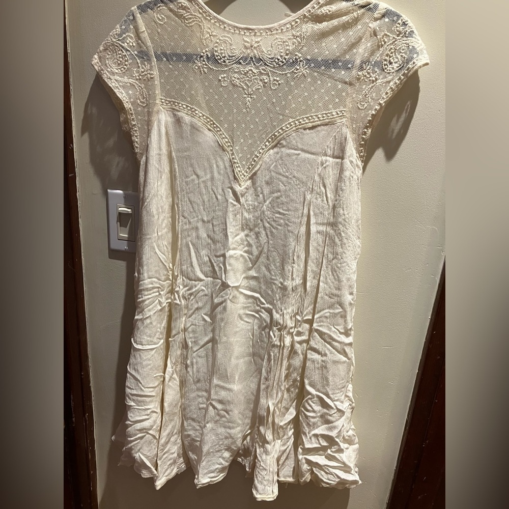 White lace top detail dress